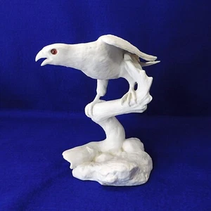Silent Hunter Figurine Hawk Falcon on Branch Jonathan Bronson Franklin Porcelain - Picture 1 of 9