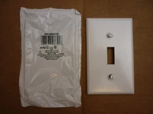 Leviton White Switch Plate, R52-88001-W - Picture 1 of 4