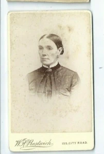 Kleine CDV Dame W H Prestwich Warmington House High Road Tottenham - Bild 1 von 1