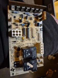 York 031-01264-001 Ofensteuerplatine - Bild 1 von 4