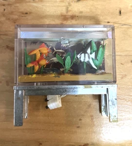 Muebles miniatura vintage de casa de muñecas Lundby pecera acuario años 70 mini - Imagen 1 de 6