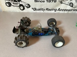 Vintage Team Associated RC10GT Nitro Truck Roller RC Car Parts RC10 GT - Picture 1 of 12