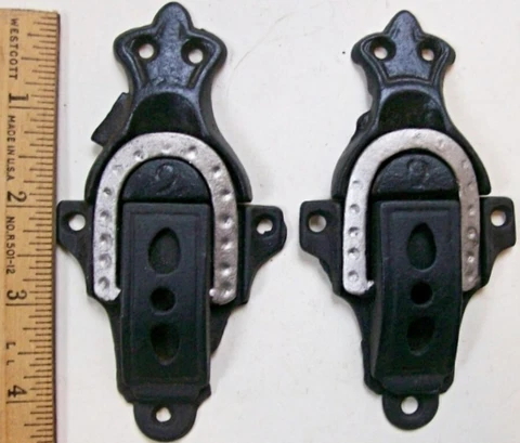 PAIR Antique Medium Cast Iron #2 Latch Catch Hardware Steamer Trunk Parts Cover