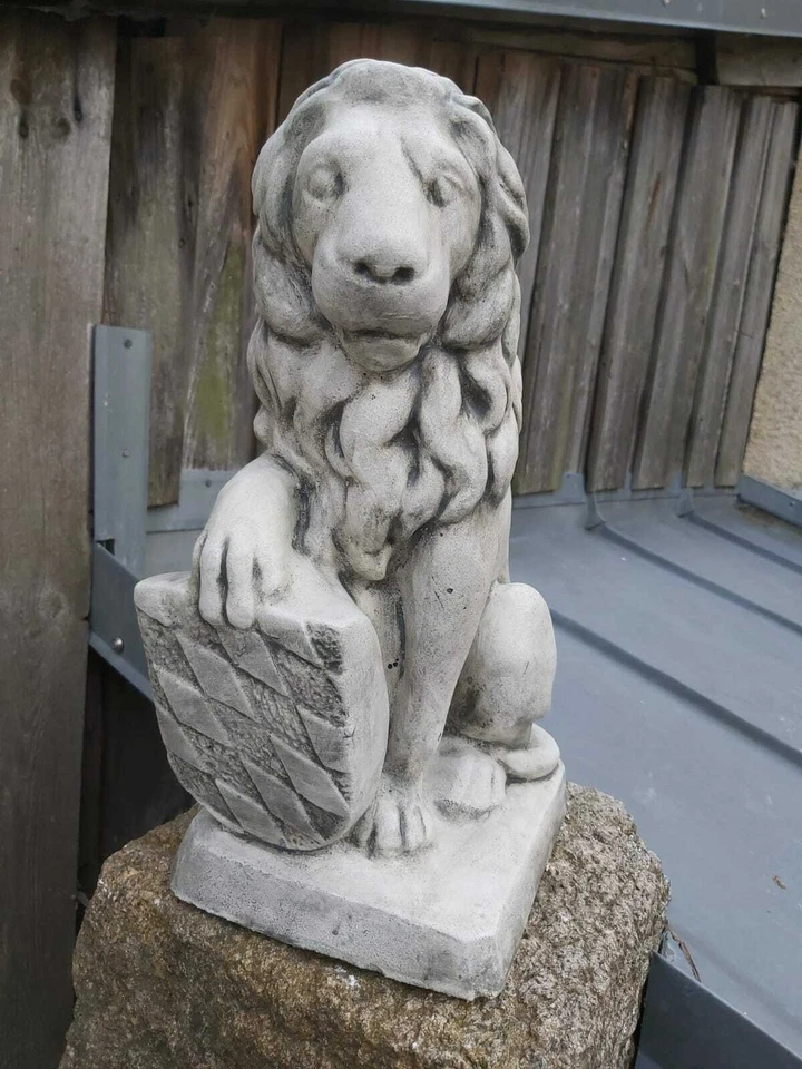 Massive Steinfigur Stein Löwe Gartenfigur  Torwächter groß Steinguss frostfest - Bild 1 von 1