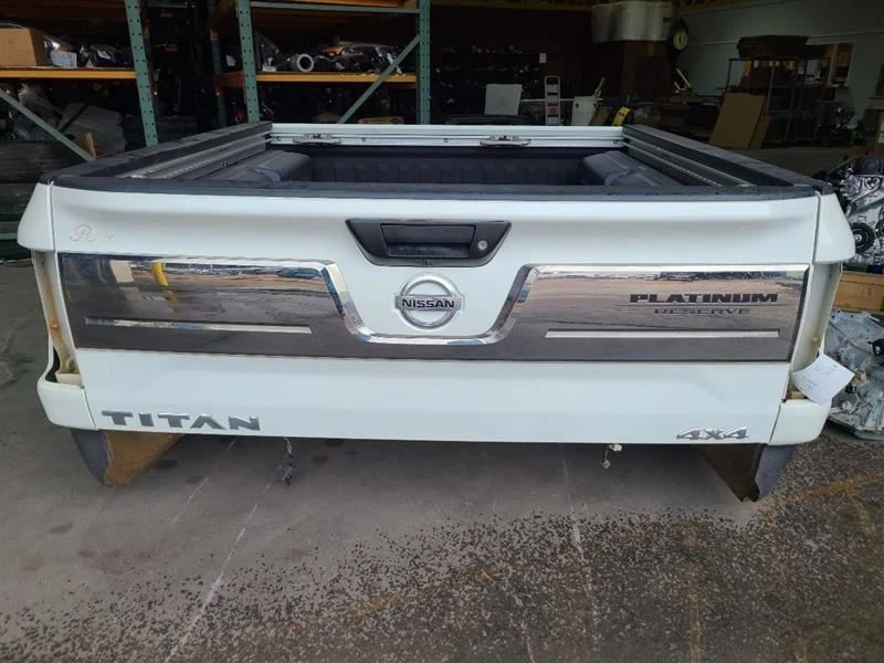 Trunk/Hatch/Tailgate Rear View Camera Fits 16-19 TITAN XD 561838 Foto 1 de 4