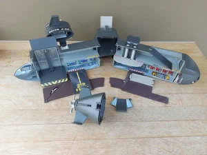 1997 Galoob Micro Machines Military Battle Zones ORION J-22 SUB Submarine Base - Picture 1 of 15