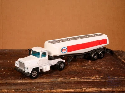 Corgi Toys Super Juniors 2006 Mack Esso Petrol Tanker Truck vintage diecast rare - Bild 1 von 4
