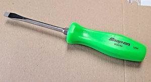 Snap-on ™ NEW GREEN CLASSIC Hard Handle 1/4 Flat Head Screwdriver SDD4A SDD4AG - Picture 1 of 2