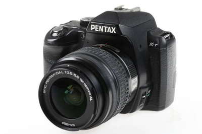 PENTAX KR mit SMC 18-55mm f/635-5,6 AL - SNr: 3795423 - Bild 1 von 4