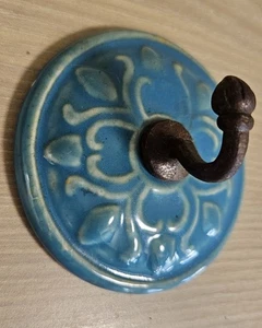 Blau Blumen Keramik Wandhaken Eisen Metall Messing Aufhänger stilvoll Bad, Küche - Bild 1 von 5