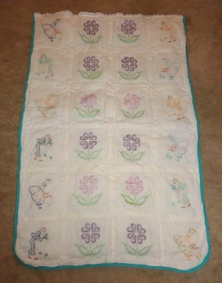 Colcha bordada reversível feita à mão para berço 46 x 31 - Imagem 1 de 4