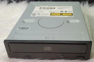 Hitachi-LG Datenspeicher intern 5.25 Desktop IDE ATA PATA CD-RW Laufwerk GCE-8240B - Bild 1 von 1