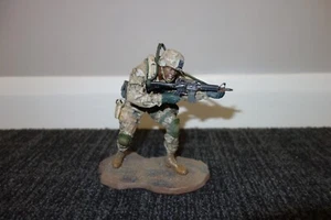 McFarlane's Military - umgebaut - Serie 1 - Marine Recon *beschädigtes Fass* - Bild 1 von 24