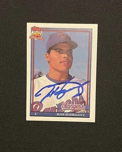 Texas Rangers Ivan "Pudge" Rodriguez Signed Rookie Card Proof Photo 2 - Picture 1 of 4