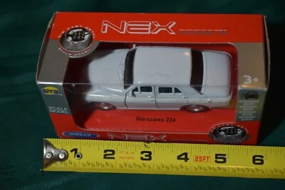 WARSZAWA 224 de Polonia comunista 1:34 WELLY coche modelo fundido a presión nuevo en caja Foto 1 de 4