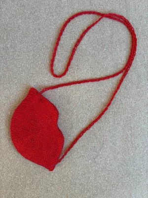 Vintage Lips Coin Purse Red Seed Bead Retro Kitsch Accessory w long strap - Image 1 of 4