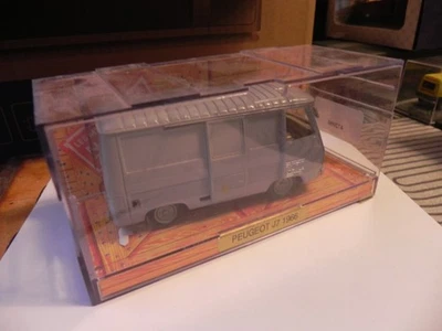 NOREV France (Original) - PEUGEOT J7 - 1966 en boîte  Réf. 472000 - Photo 1/4