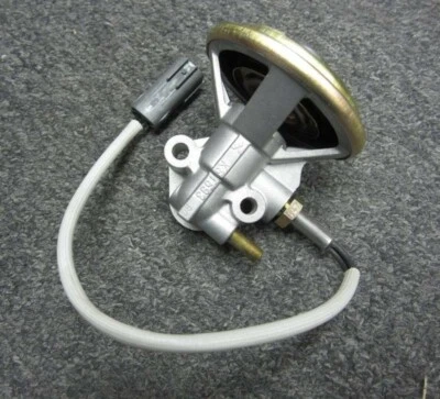 Оригинальный 1993 1994 Mazda 626 MX-6 EGR клапан подлинный FS06-20-300 совершенно новый - Изображение 1 из 4