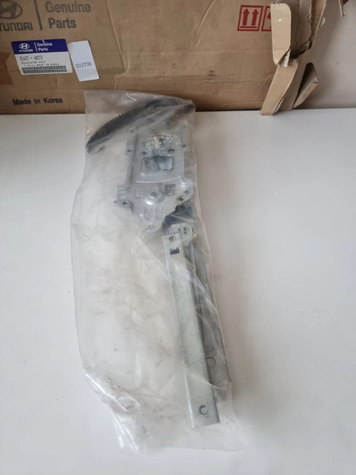 Genuine Hyundai H100 Window Regulator | 82407-4B010 - Image 1 of 4
