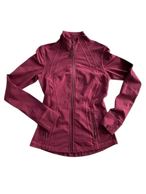 Chaqueta para mujer Lululemon Define talla 6 bolsillos completos con cremallera borgoña arándano Foto 1 de 4
