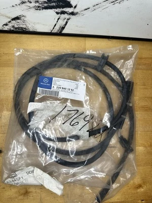 MERCEDES CLASE S 2000-2006 W220 S55 AMG S500 S430 PARABRISAS LAVADORA MANGUERA DE AGUA Foto 1 de 4