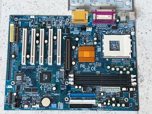 Gigabyte GA-7ZX Sockel 462 Mainboard für AMD - Bild 1 von 4