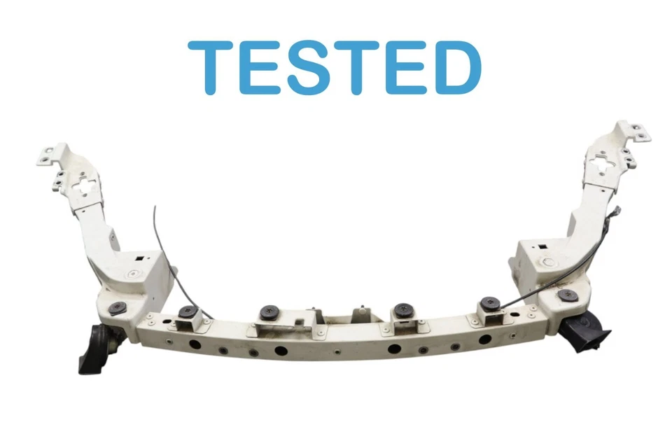 Barra de amarre de soporte de núcleo superior para radiador Maserati Ghibli 14-17 673008133 OEM Foto 1 de 4