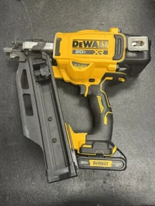 DEWALT DCN920B 20V MAX XR 21° PLASTIC COLLATED CORDLESS FRAMING NAIL (PD6011744) - Picture 1 of 4