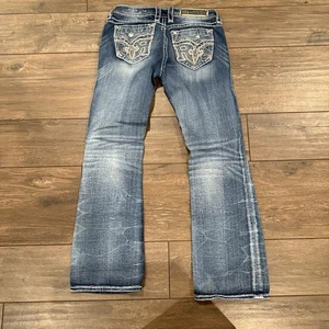 Rock Revival Sundee Easy Boot Jeans Talla 29 Desgastados Bordados Estrás - Imagen 1 de 8