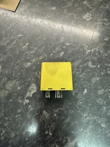 VAUXHALL CORSA C 2000-2006 INDICATOR FLASHER RELAY 09134880 JJO21 - Picture 1 of 3