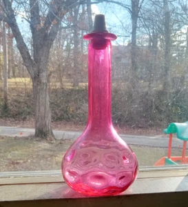 BEAUTIFUL CRANBERRY COIN DOT HAND BLOWN GLASS BARBER BOTTLE W/PORCELAIN STOPPER - Picture 1 of 8