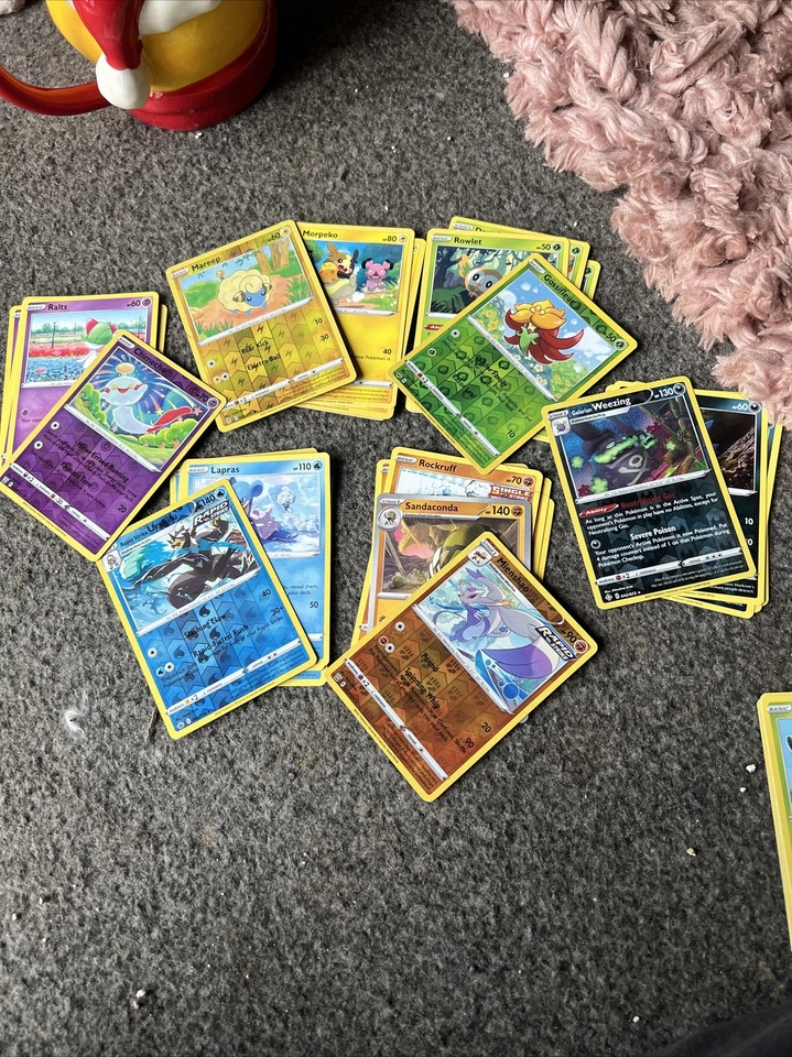 Pokémon Cards large bundle with rares and holos  - Image 1 of 4