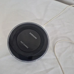 Samsung Wireless Fast Charger EP-PN920 2 Years Old - Picture 1 of 3