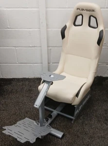 Playseat Evolution Gaming Chair White Leather **FREE POSTAGE** - Picture 1 of 10