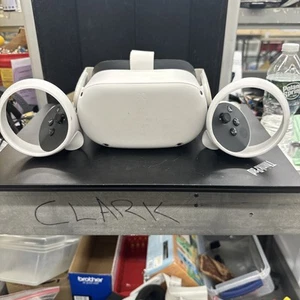 Meta Quest 2 Cuffie VR + Controller (Modello KW49CM) Grigio/Faro - Foto 1 di 13