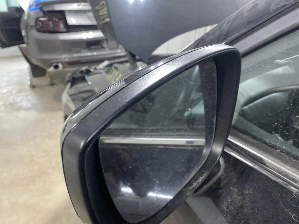 Espejo retrovisor de puerta izquierdo usado se adapta a: Mazda CX-5 2019 con calefacción con alerta de punto ciego gris izquierdo Foto 1 de 4