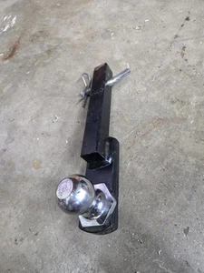 REESE 1 ¼” BLACK CLASS 2 HITCH RECEIVER 21900 W/1-7/8” CHROME BALL W/PIN & CLIP - Picture 1 of 10