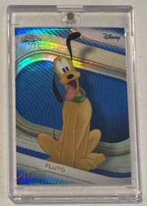 Tarjeta Disney Topps 2025 cromada, Plutón, azul/150! Excelente estado - Imagen 1 de 7