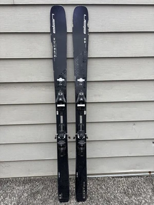 Esquís Elan Ripstick 96 Black Edition 172 cm con fijaciones Salomon Strive 13 GW Foto 1 de 4