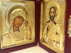 Icono de viaje ortodoxo ruso díptico madre de Dios Jesucristo estuche de terciopelo rojo - Imagen 1 de 9