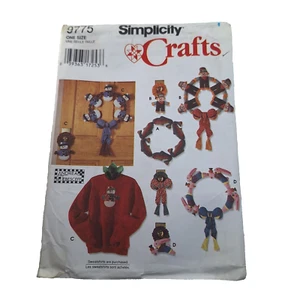 Simplicity Crafts 9775 Wreath Door Decor Scarecrow Snowman Fish Pattern UC FF - Picture 1 of 6