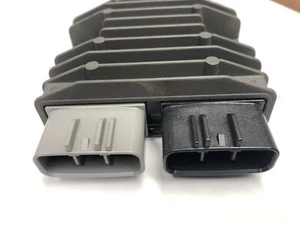 REGULADOR DE VOLTAJE BRP 710001103 - Imagen 1 de 3