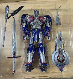New Transformation toys Unique Toys UT R-02 Challenger Knight Origin Color MISB - Picture 1 of 3