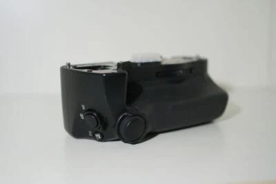 PENTAX Battery Grip D-BG7 for KP - Image 1 of 2