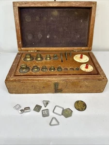 Antike Apotheker Apotheker Waage Kalibriergewichte Set in Holzbox extra Teile - Bild 1 von 9