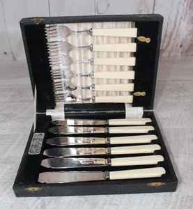 Vintage Priestly & Moore Boxed Set 12 SILVER PLATED & Faux Bone FISH CUTLERY - Picture 1 of 19