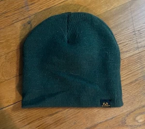 NEW Mens Real Tree Beanie Winter Hat, Leather Patch Green Hunting Fishing - Picture 1 of 1