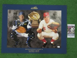 IVAN RODRIGUEZ Gold Glove Award SIGNED 18x24 PHOTO w/Johnny Bench JSA COA - Picture 1 of 6