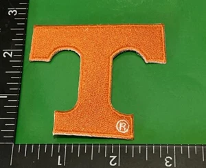 VOLUNTARIOS TENNESSEE ☝️🏈 VOLS LETRA T PLANCHA EN PARCHE L - Imagen 1 de 3