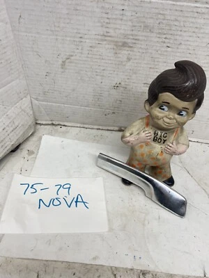 79 Nova Ventura Omega Skylark Phoenix 1975 parabrisas moldura inferior RH DING Foto 1 de 4